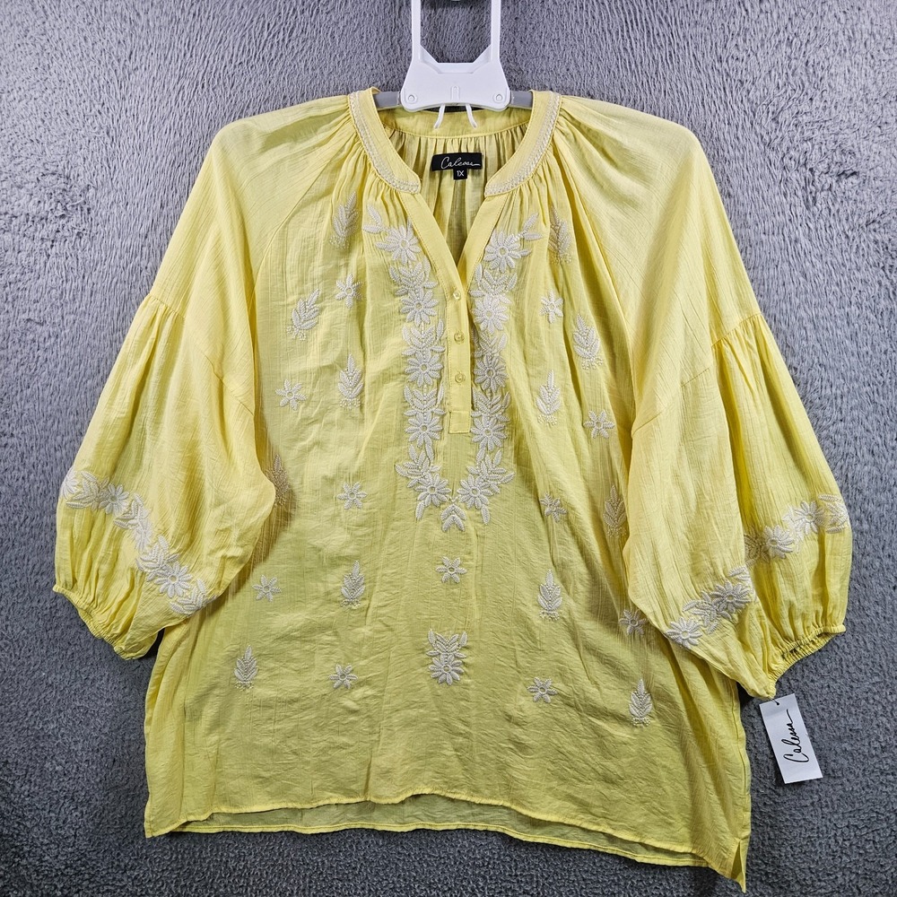 NEW Calessa Embroidered‎ Top Blouse Women 1X White Floral Split Neck Yellow